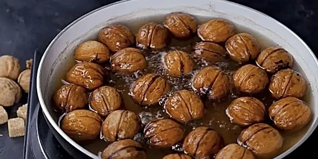 Orzech włoski – źródło naturalnych olejów